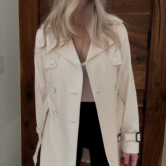 Club Monaco Cream Trench Coat - Picture 3 of 5